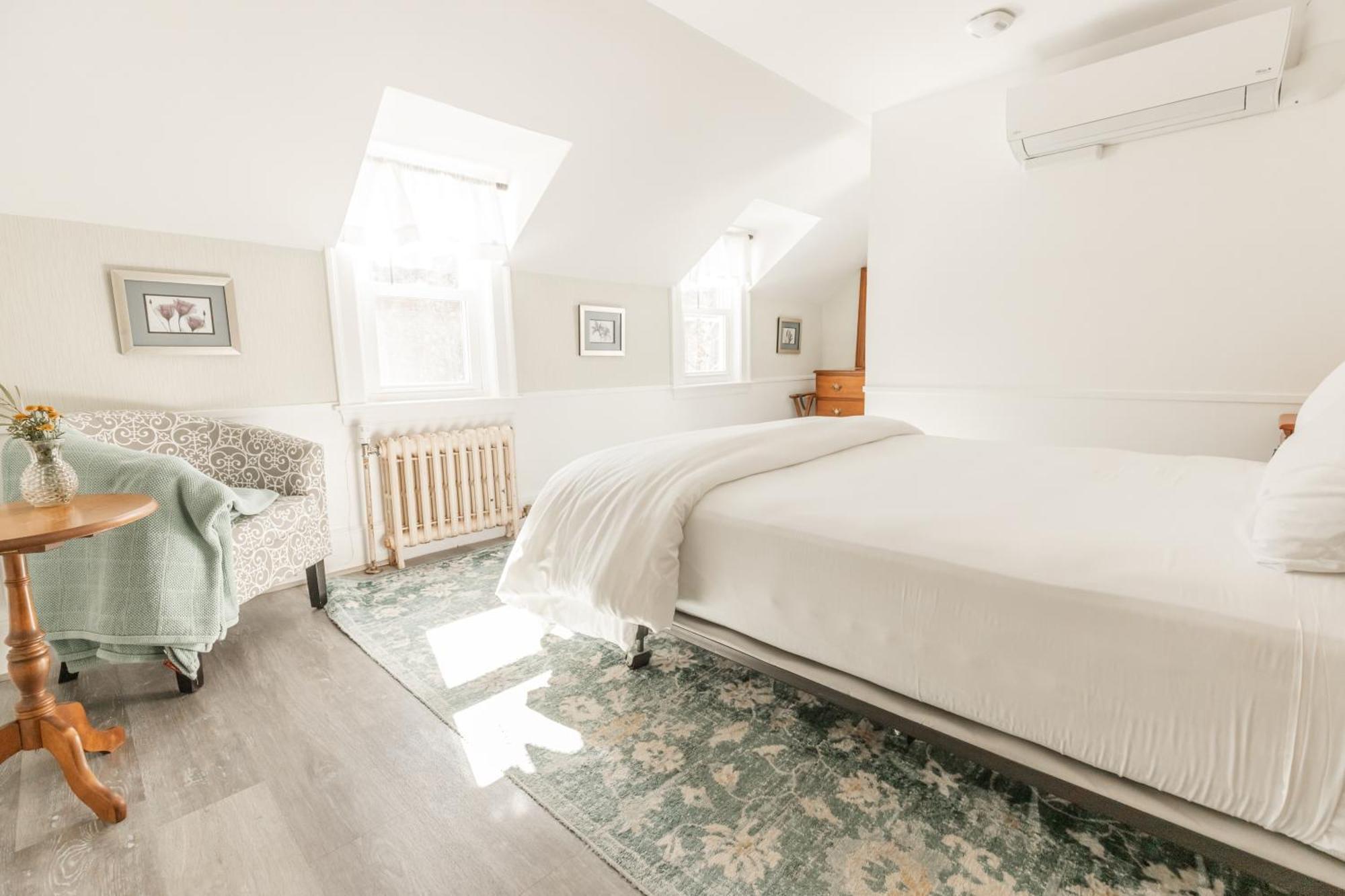 Blue Bear Inn Francestown 외부 사진